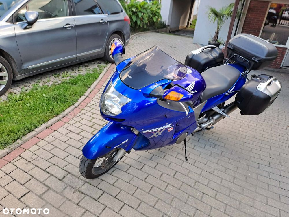 Honda CBR - 7