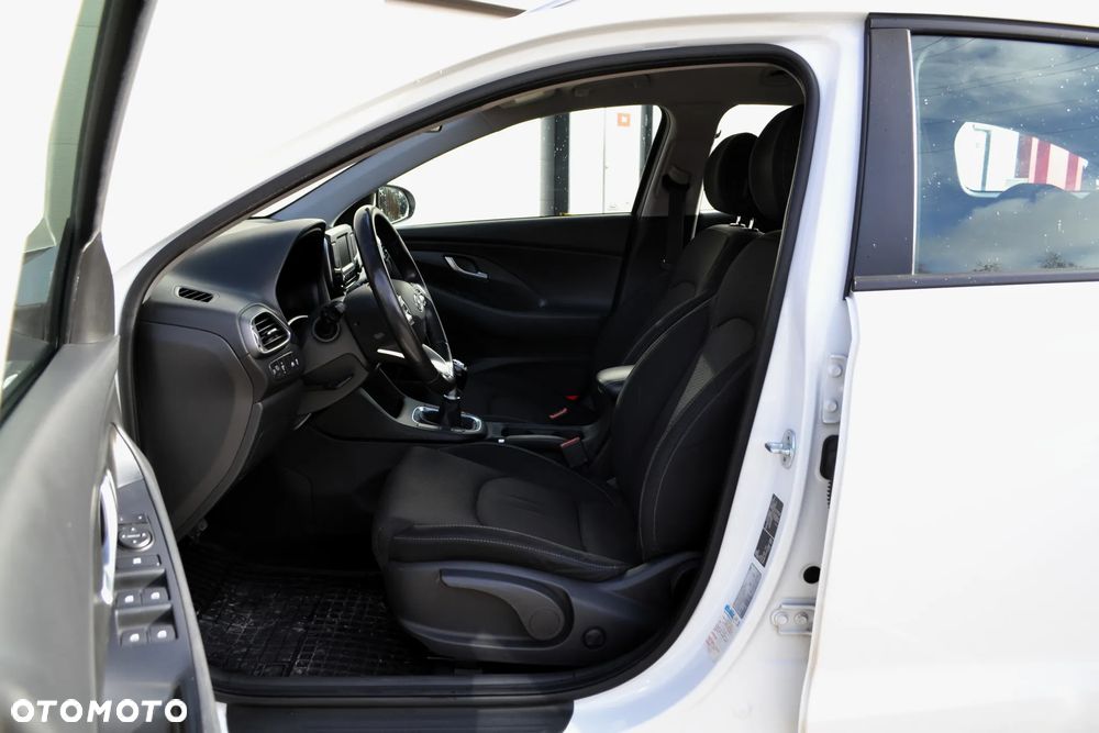 Hyundai i30 1.6 CRDi BlueDrive Comfort - 6