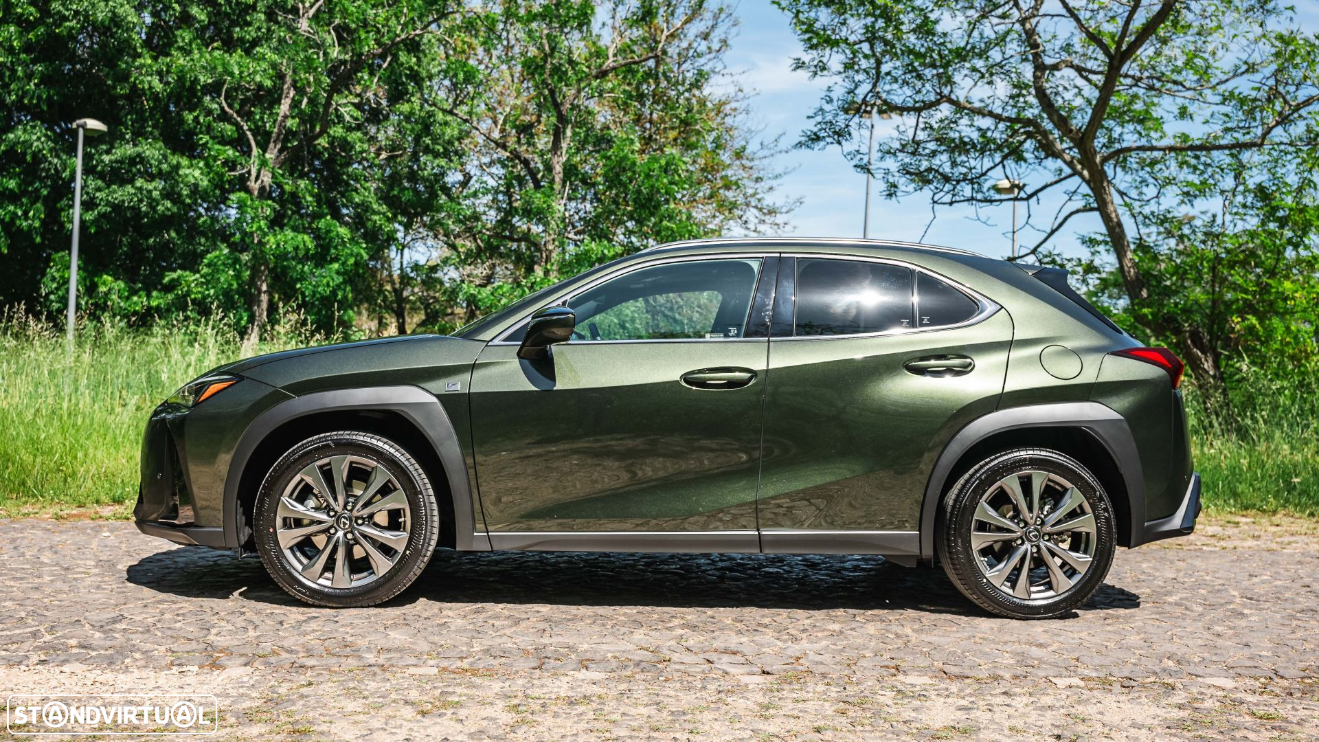 Lexus UX 250h Sport (Ecrã 12.3) - 8