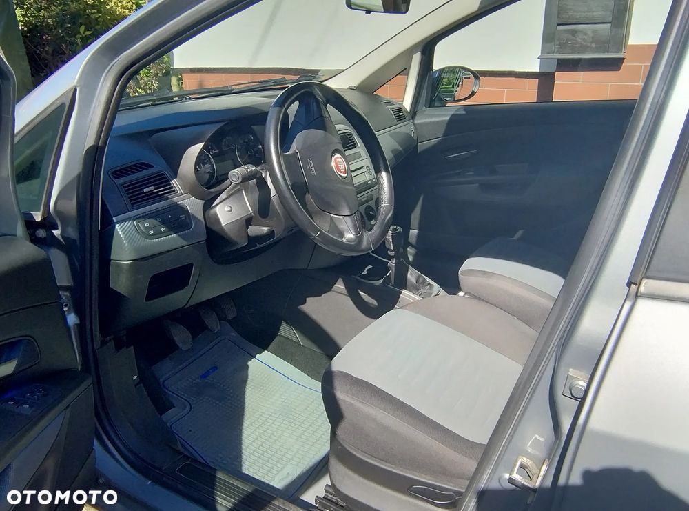 Fiat Grande Punto - 7