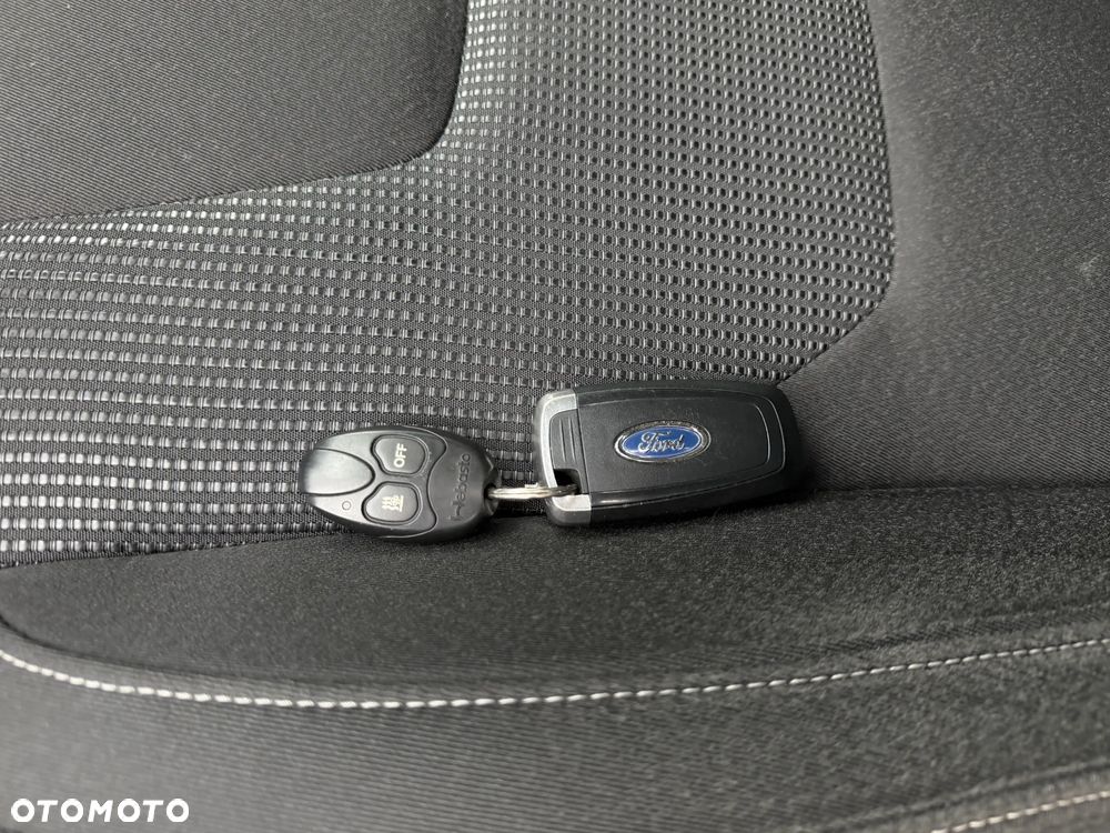 Ford Mondeo SW 2.0 EcoBlue Titanium - 29