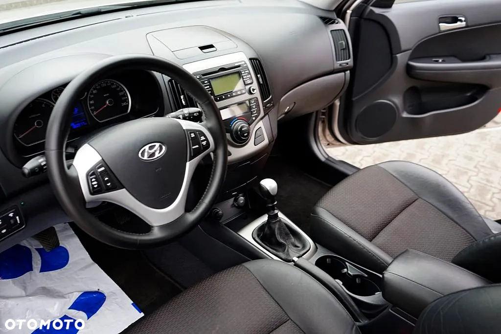 Hyundai i30 i30cw 1.6 CRDi Classic - 17