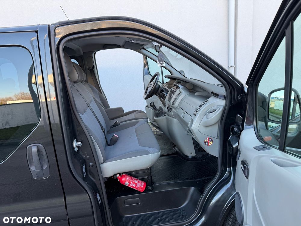 Opel Vivaro LONG - 21