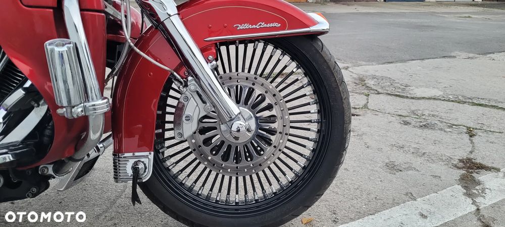Harley-Davidson FLHTCU Ultra - 28