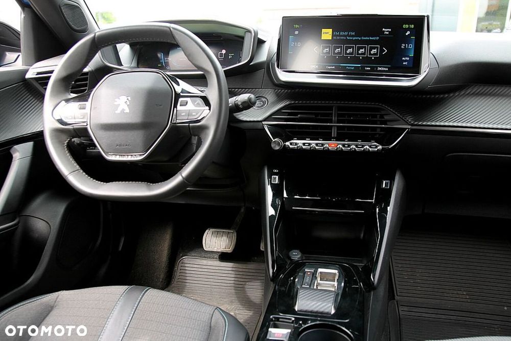 Peugeot 2008 50kWh Allure - 25