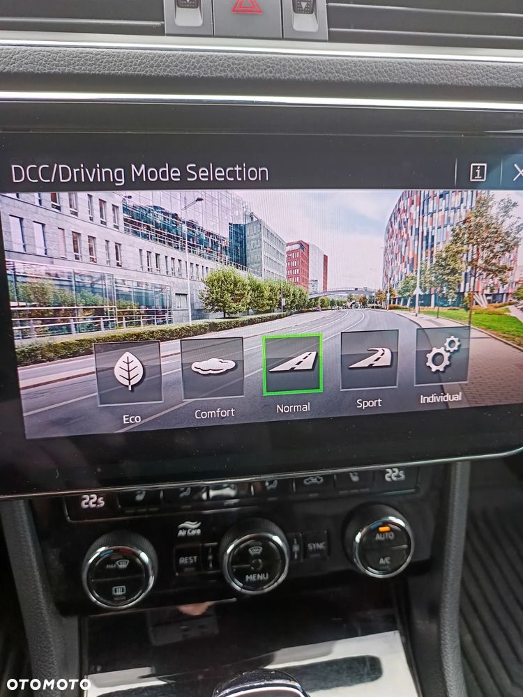 Skoda Superb 2.0 TSI L&K DSG - 10