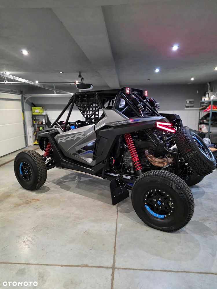 Polaris RZR - 6
