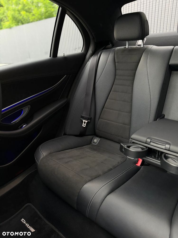 Mercedes-Benz Klasa E 220 d 9G-TRONIC - 30