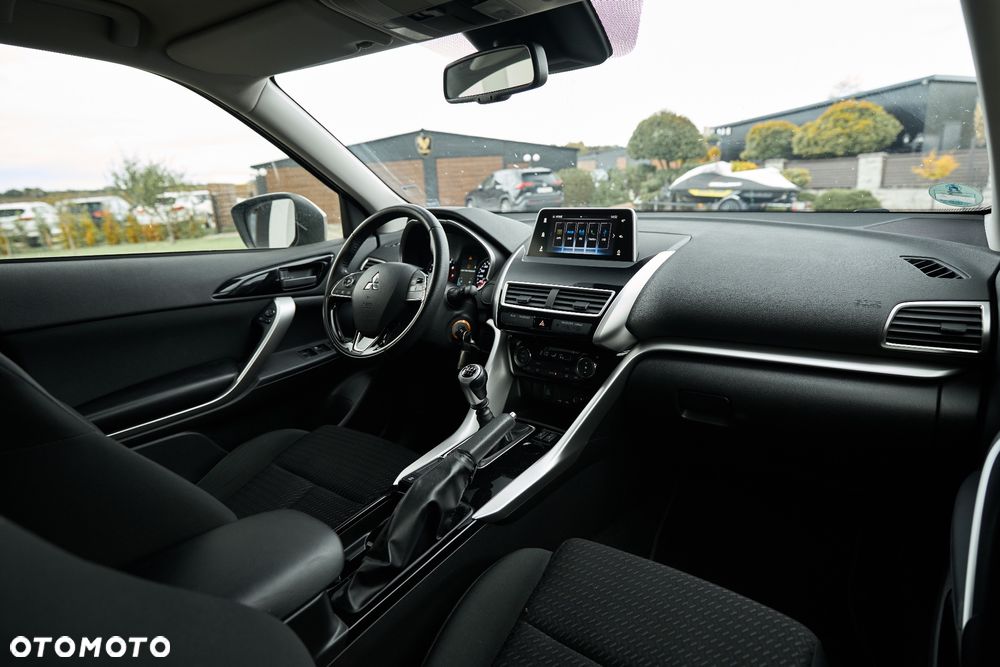Mitsubishi Eclipse Cross - 17