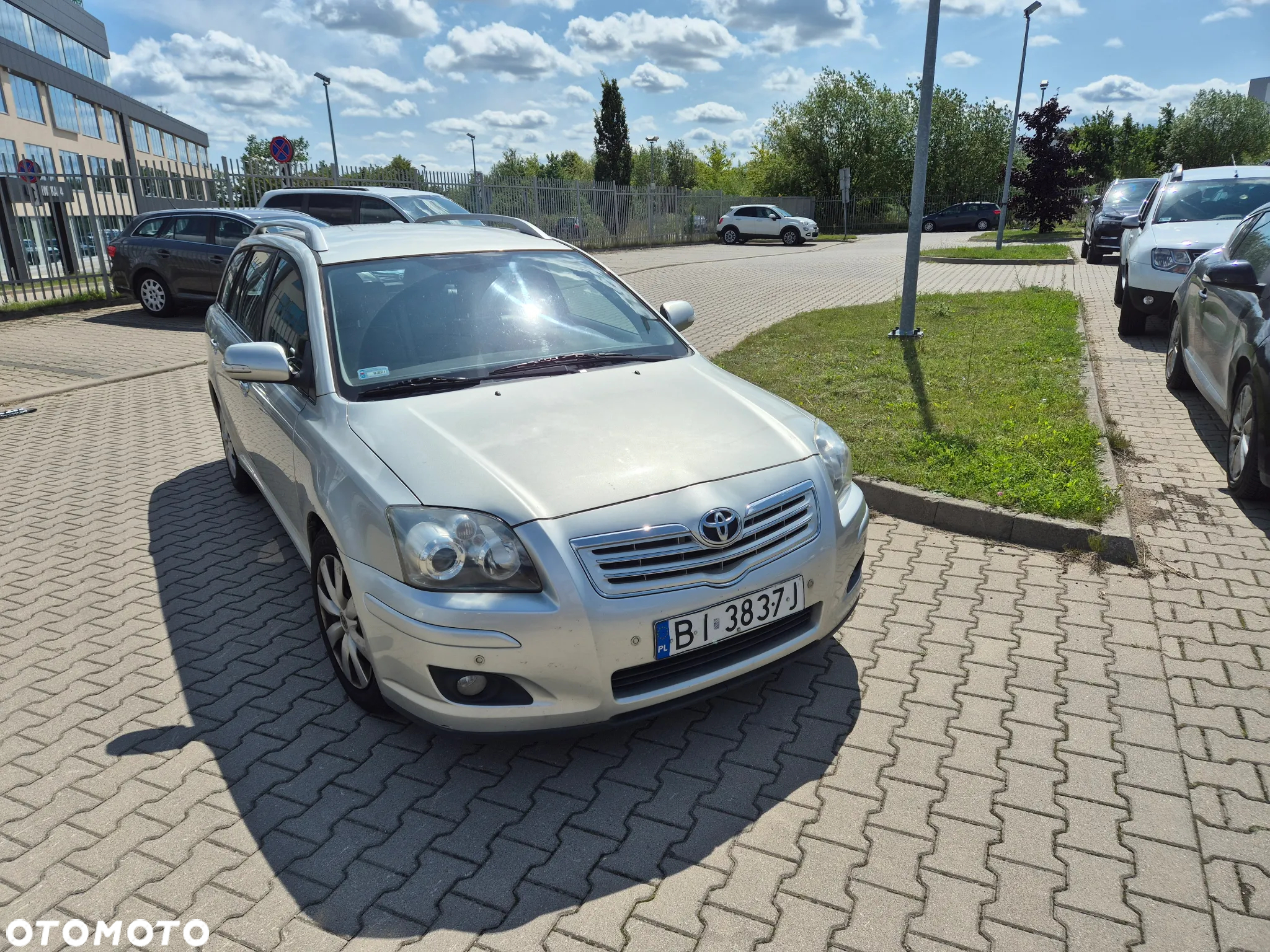 Toyota Avensis - 4