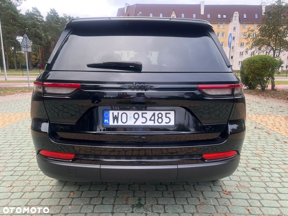 Jeep Grand Cherokee - 19