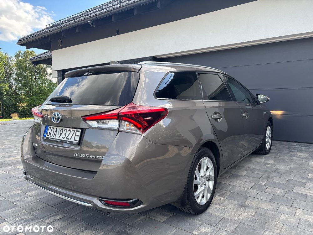Toyota Auris - 5