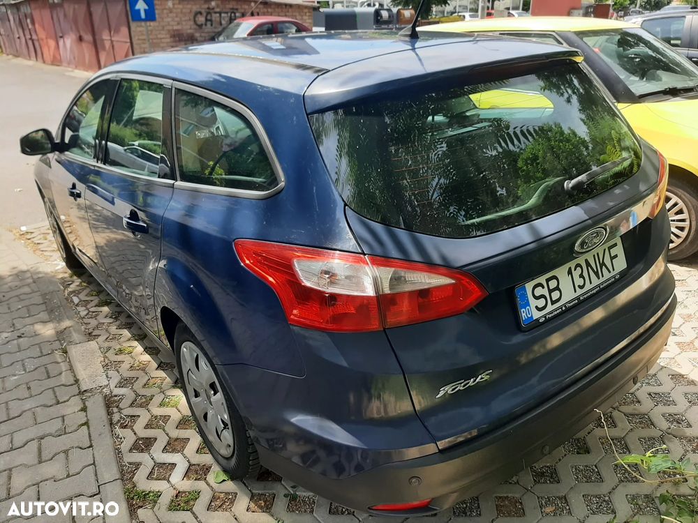 Ford Focus - 6