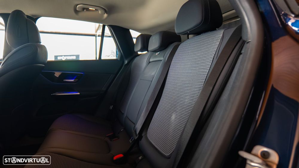Mercedes-Benz GLC 300 de 4Matic - 25