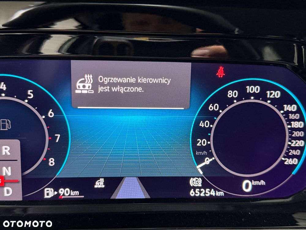 Volkswagen Golf - 22