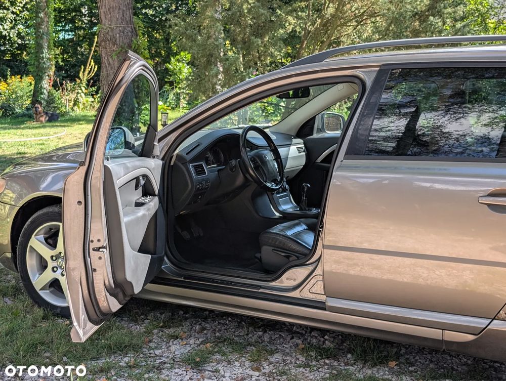 Volvo V70 2.0D Momentum - 14