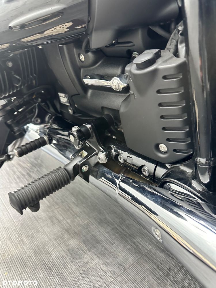 BMW R - 26