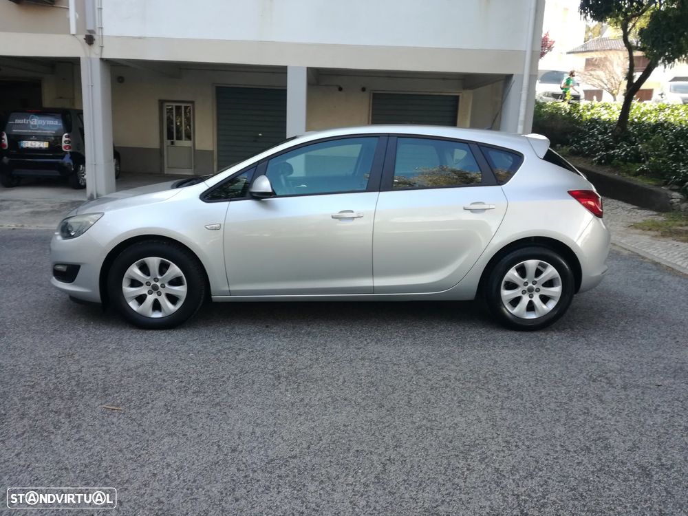 Opel Astra 1.3 CDTI Cosmo - 4