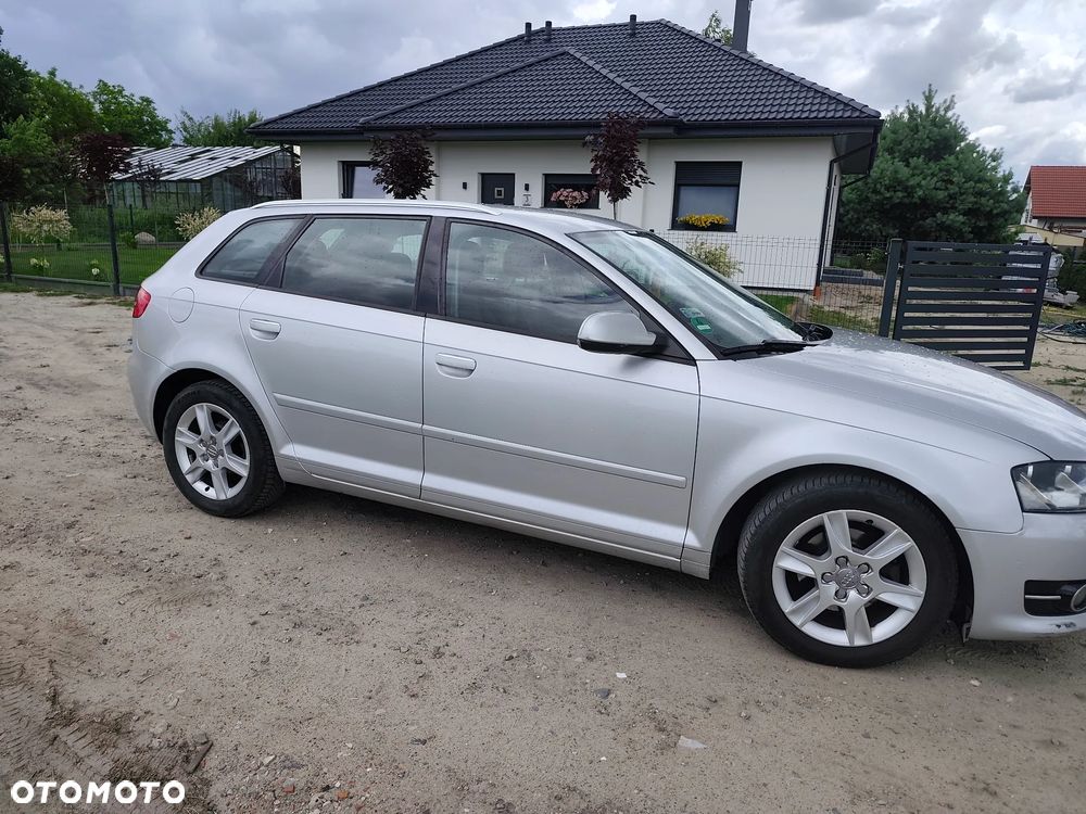 Audi A3 Sportback - 8