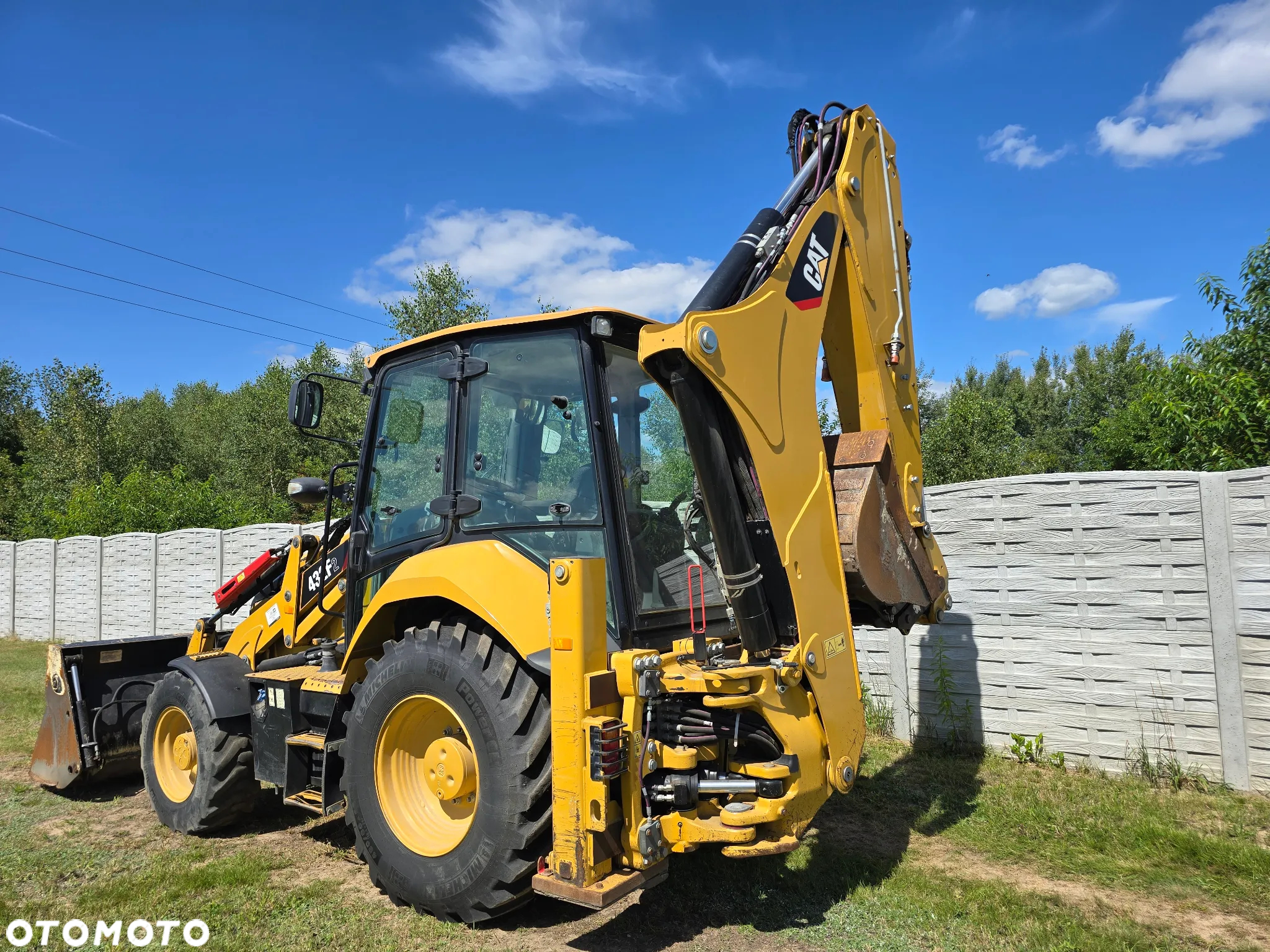 Caterpillar - 7