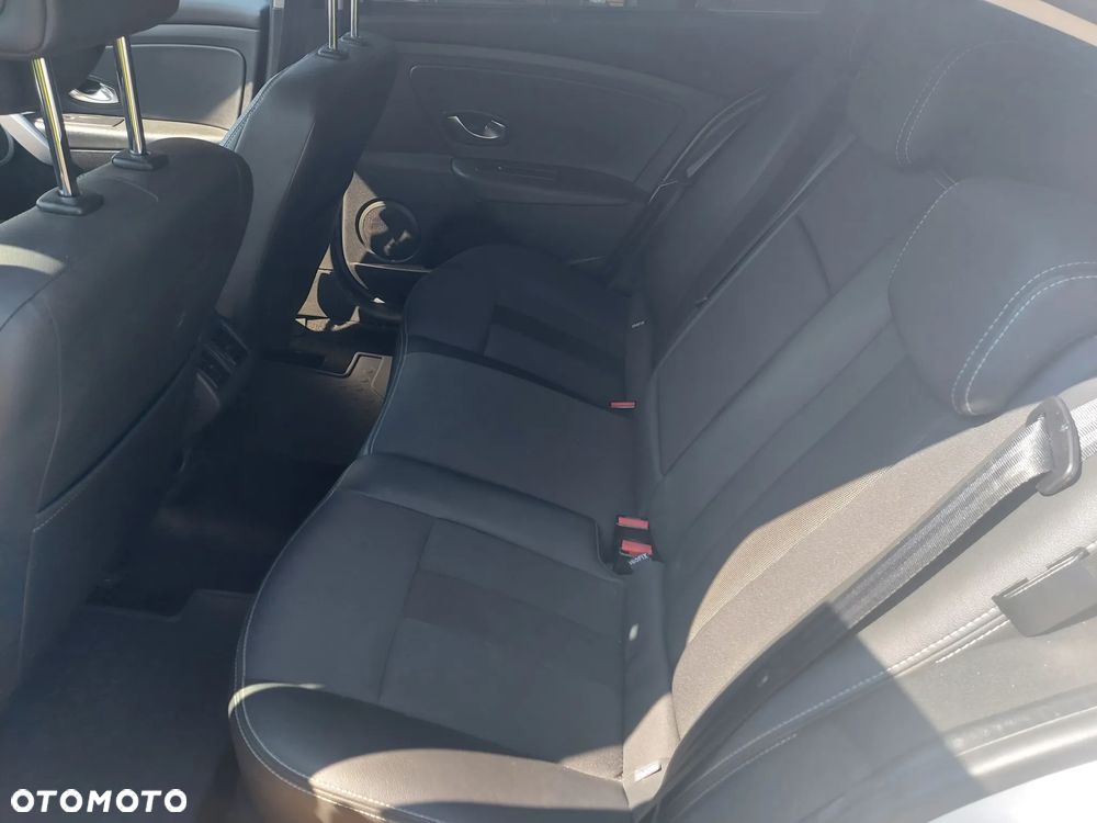 Renault Fluence - 12