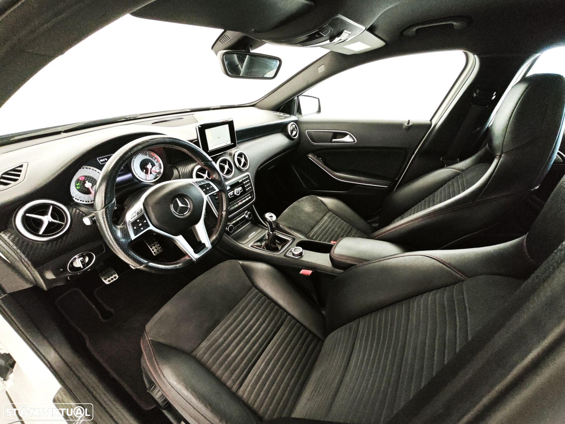 Mercedes-Benz A 180 (BlueEFFICIENCY) AMG Sport - 22