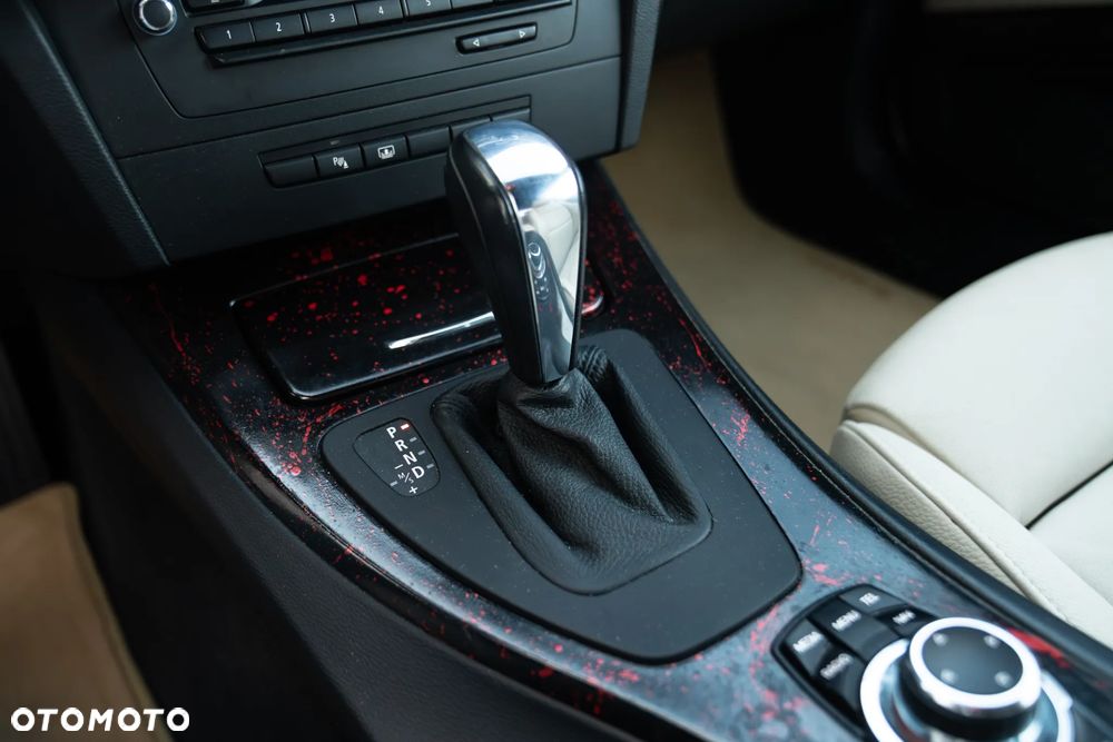 BMW Seria 3 335i - 23