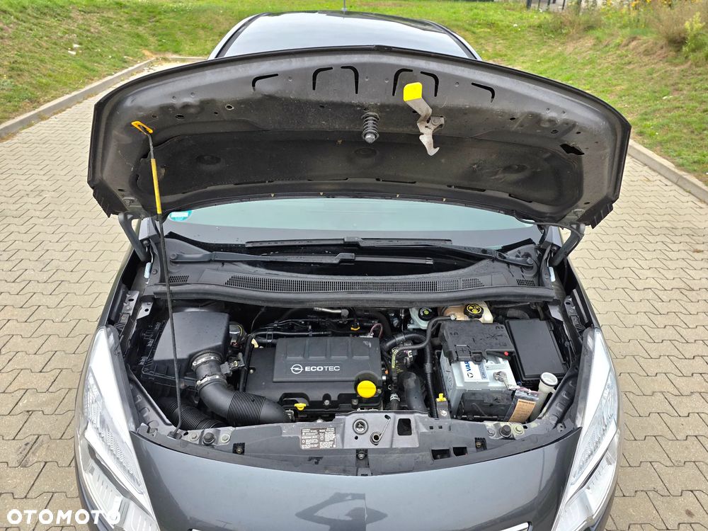 Opel Meriva - 12