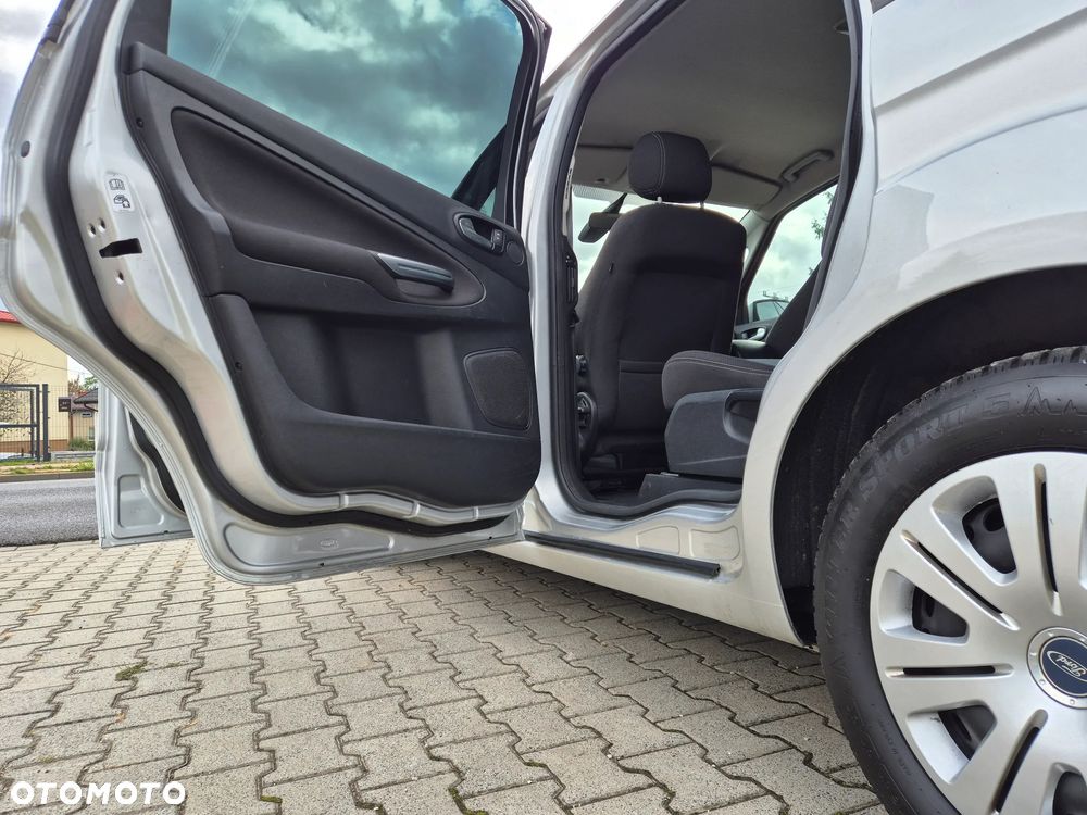 Ford S-Max 2.0 TDCi DPF Trend - 19