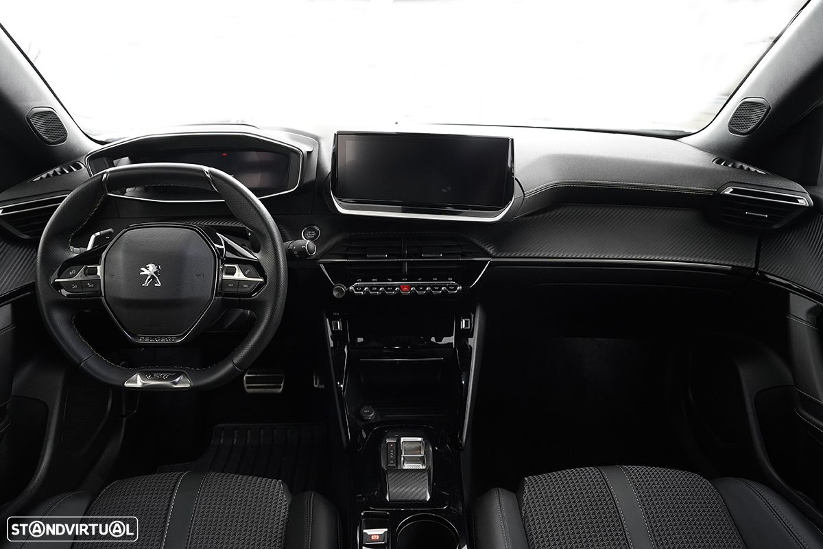 Peugeot 2008 1.2 PureTech GT EAT8 - 8