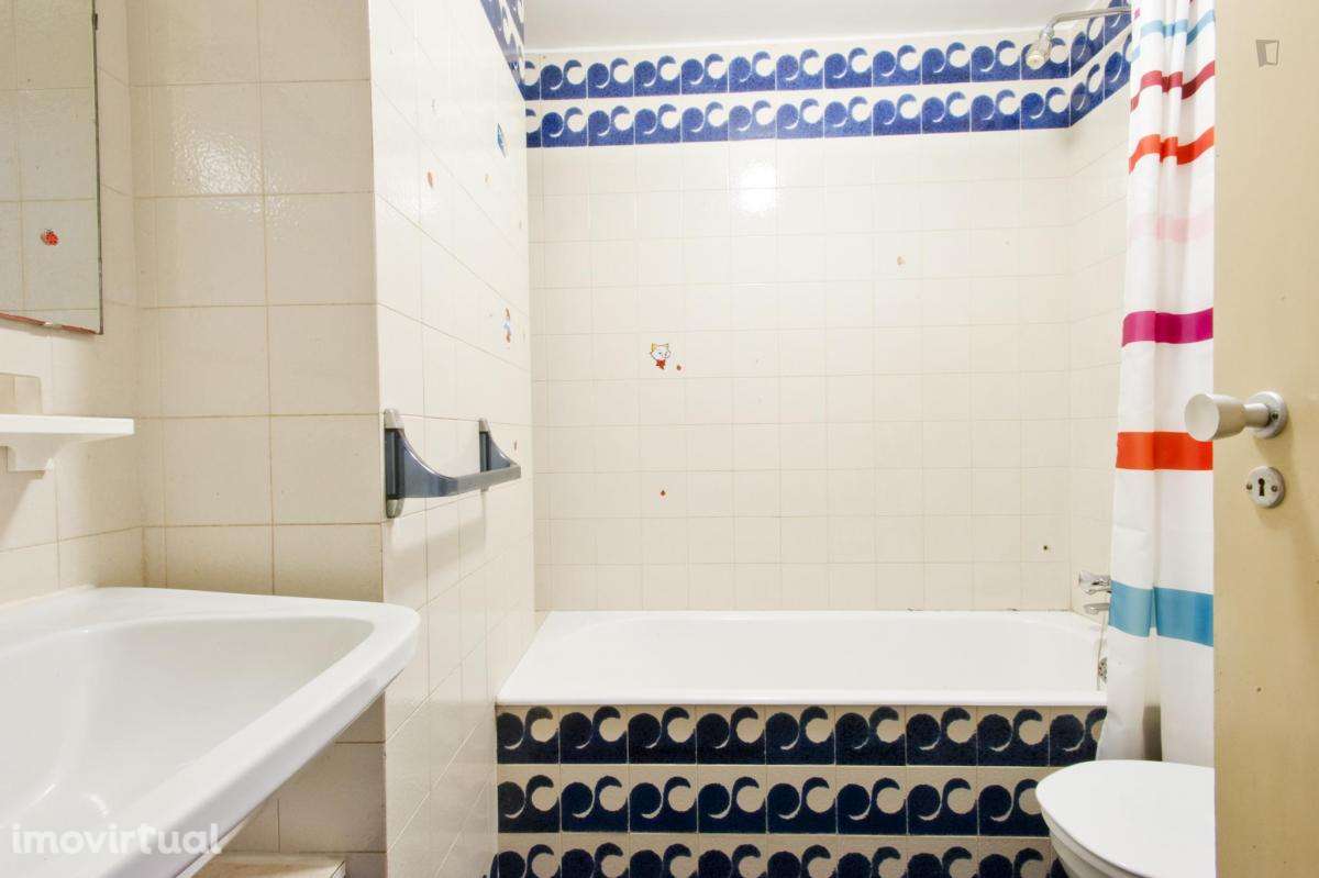 Quarto - localizado em Olaias Lisbon - Grande imagem: 2/15