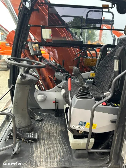 Hitachi ZX140W-6 - 9