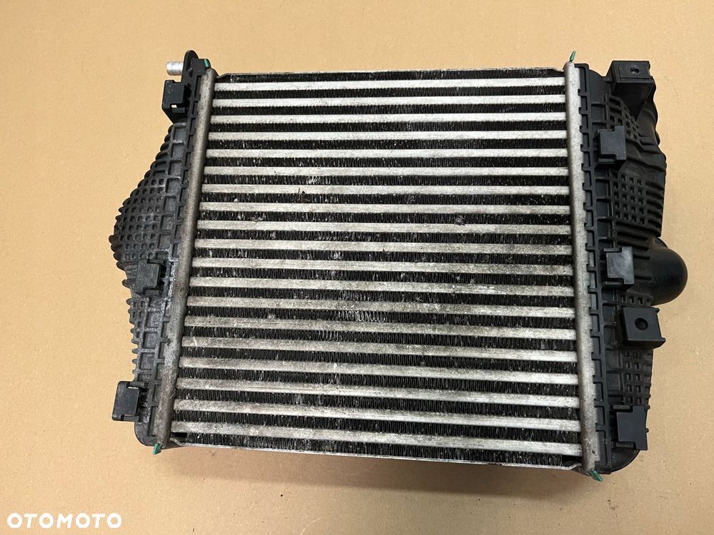 chŁodnica powietrza intercooler audi sq7 audi q7 4m0145803aa lewy cooler - 3