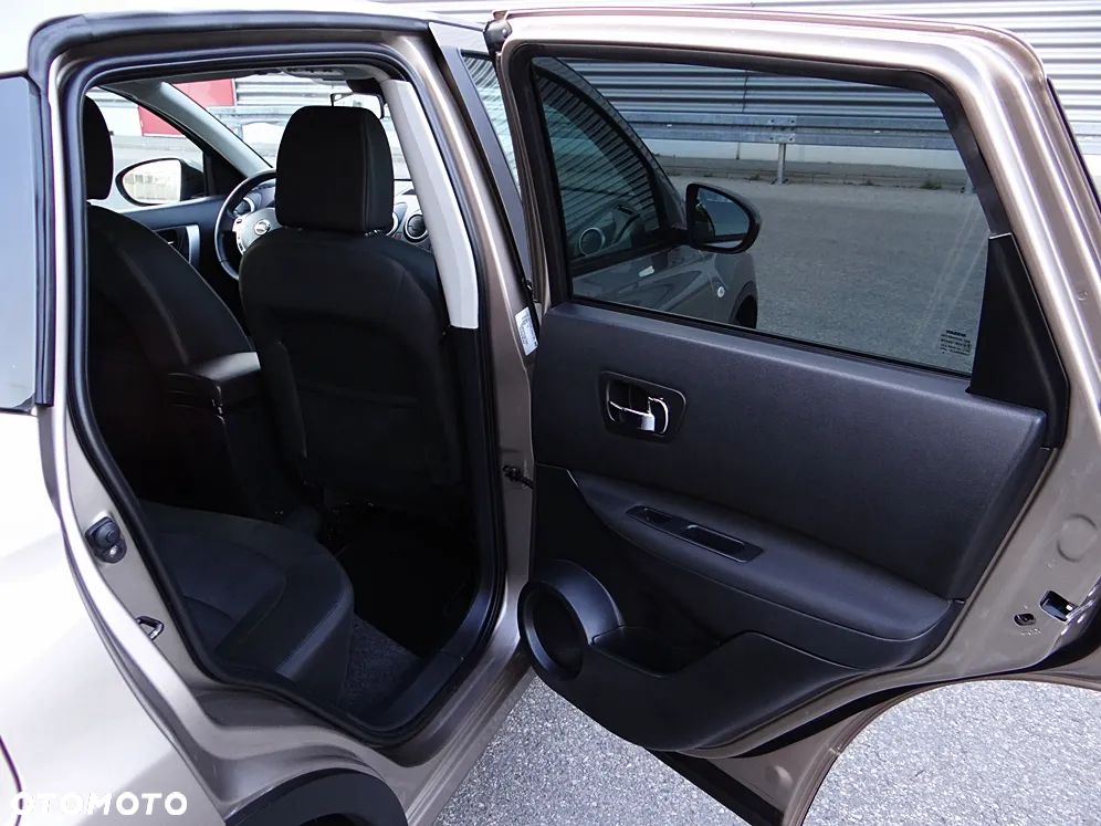 Nissan Qashqai 1.6 visia - 39