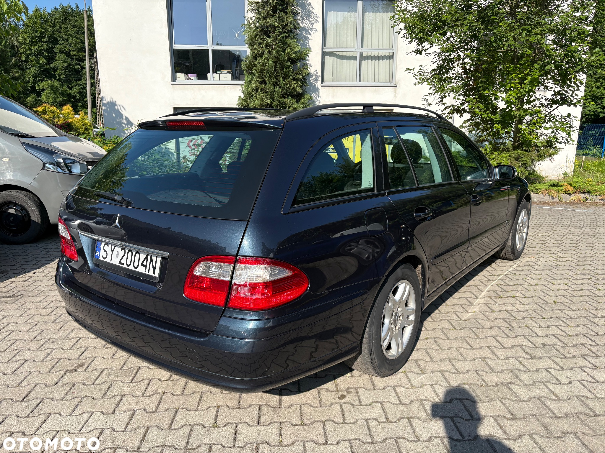 Mercedes-Benz Klasa E 220 T CDI Automatik Classic - 3