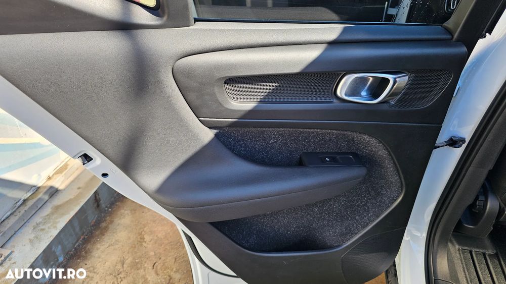 Volvo XC 40 D3 AWD Geartronic R-Design - 14