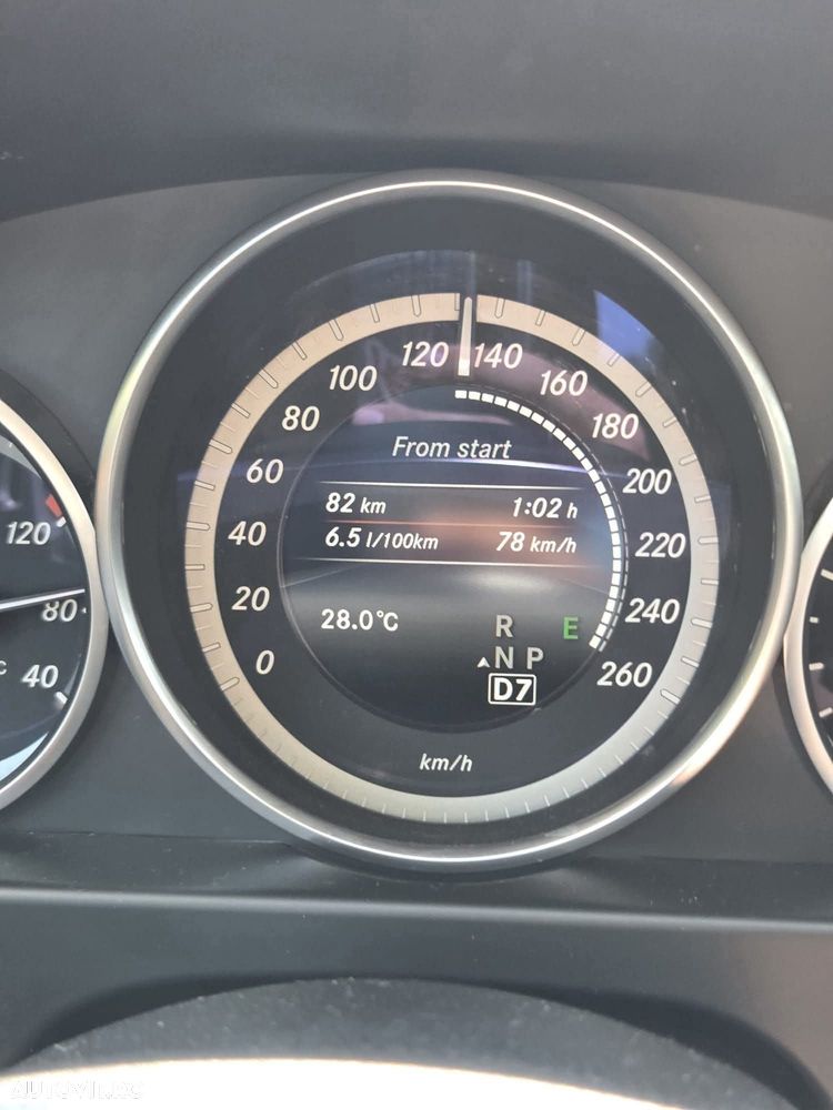 Mercedes-Benz E - 8