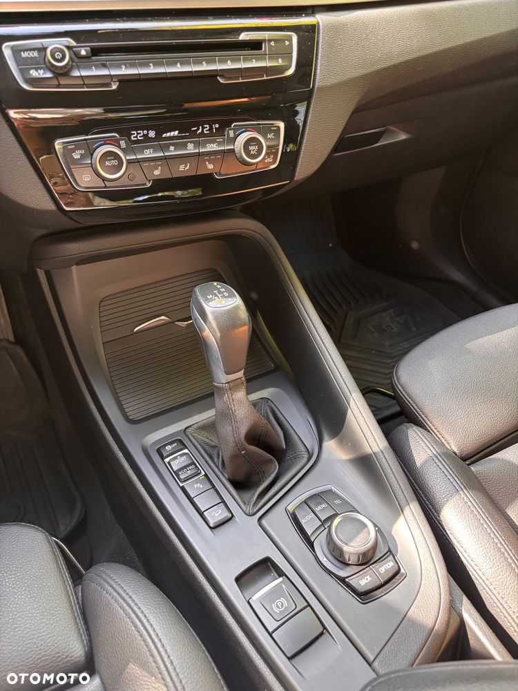 BMW X1 xDrive20i - 11