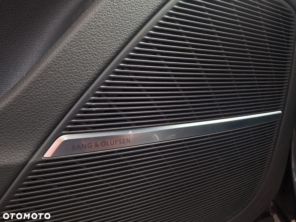 Audi SQ8 - 22