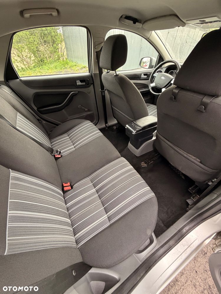 Ford Focus - 18