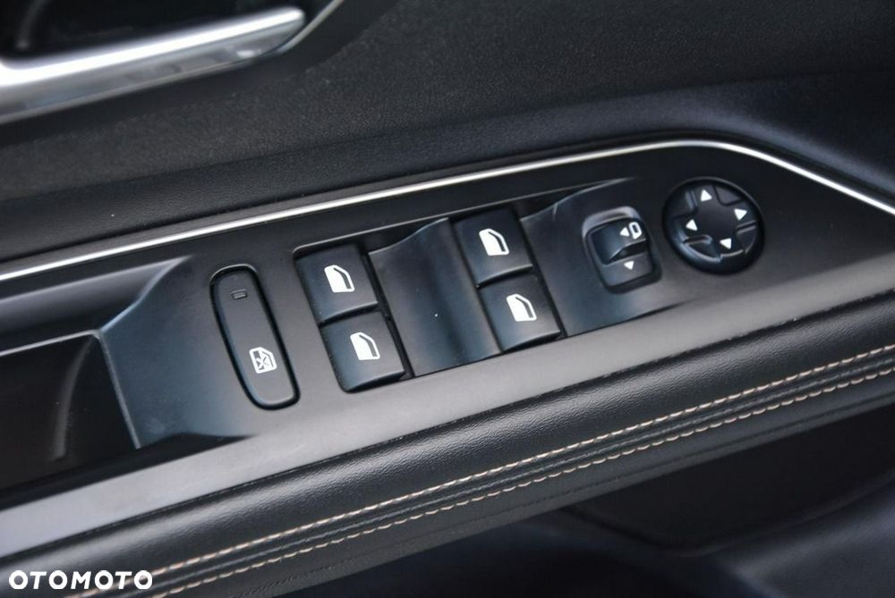 Peugeot 5008 BlueHDi 180 EAT6 GT - 32