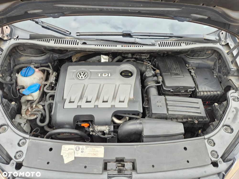 Volkswagen Touran 1.6 TDI DPF BlueMotion Technology MATCH - 12
