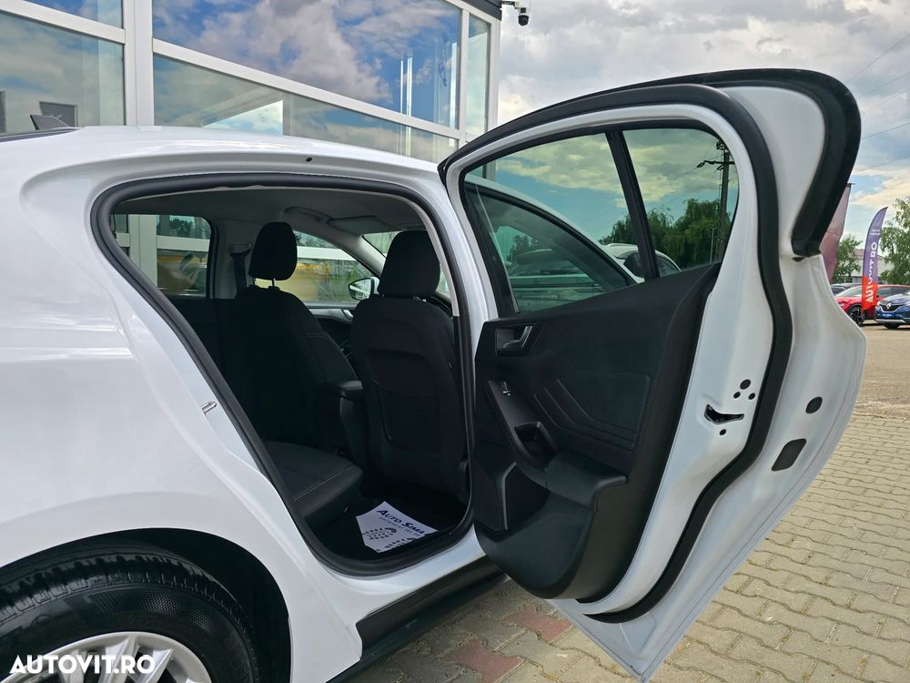 Ford Focus - 12