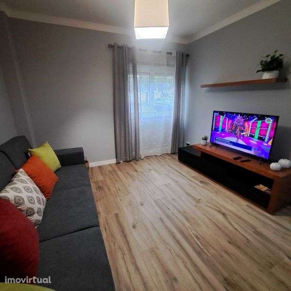 Apartamento T1 remodelado /como novo / Vende-se - Grande imagem: 3/7