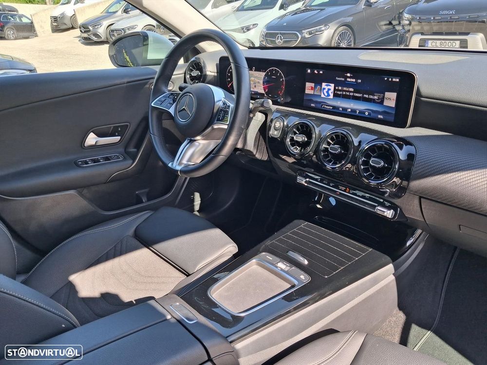 Mercedes-Benz A 200 Standard - 34