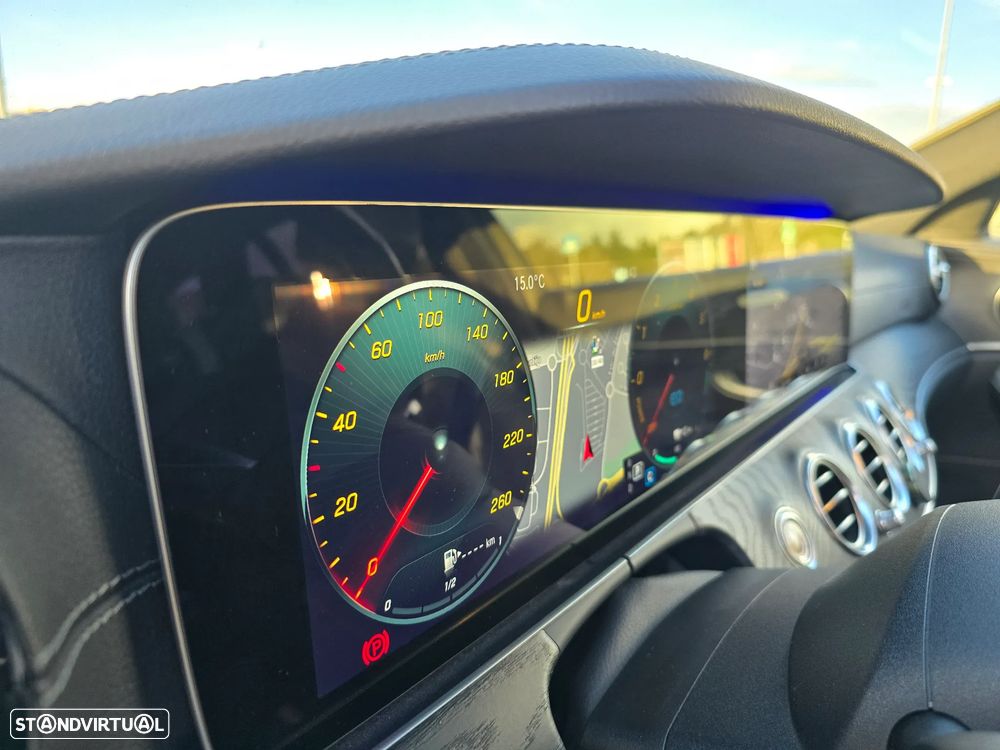 Mercedes-Benz E 300 de AMG Line - 45