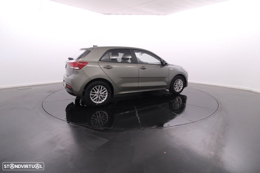 Kia Rio 1.2 CVVT Dynamic - 8