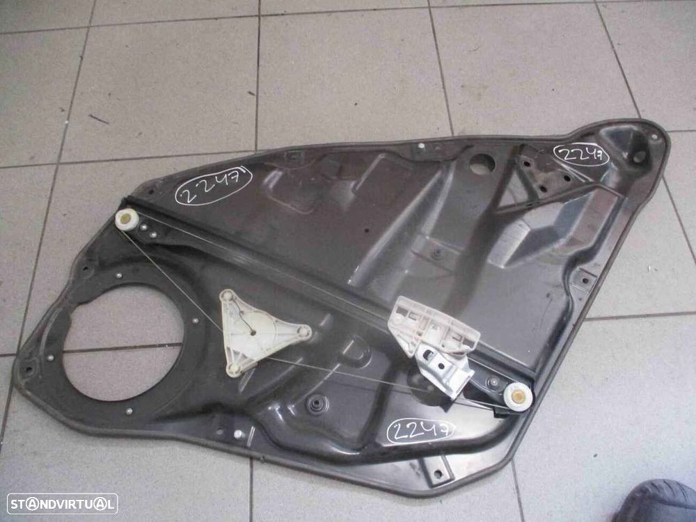 Elevador Sem Motor A2518201042 A1697302235 A1648200502   A1645406006 A1647600434 MERCEDES ML W164 2005 320CDI 4X4 V6 24V 225CV  5P CINZENTO TD - 1