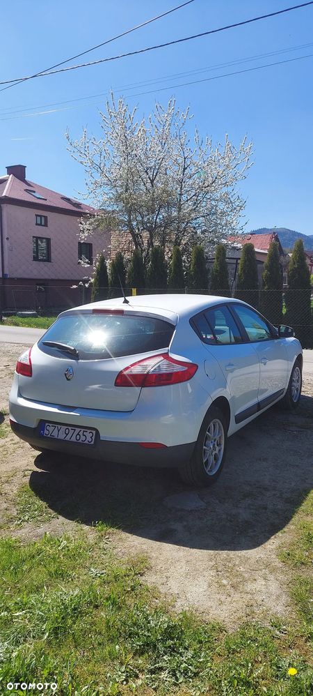 Renault Megane ENERGY TCe 115 Start & Stop Authentique - 6