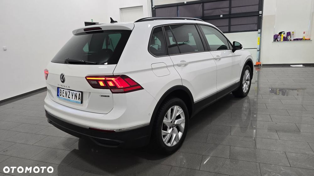 Volkswagen Tiguan 2.0 TSI 4Mot Elegance DSG - 3